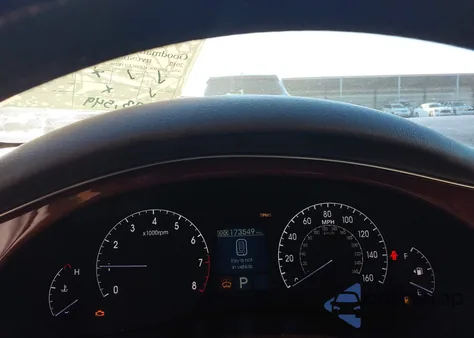 2012 Hyundai Genesis 3.8 z USA, uszkodzony, nr VIN KMHGC4DD3CU178259